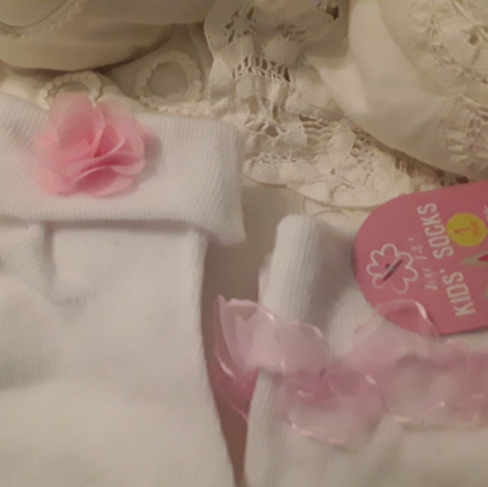 NWT 5 PAIRS GIRLS DRESS SOCKS, SIZE 5 - 6.5 - Picture 5 of 7